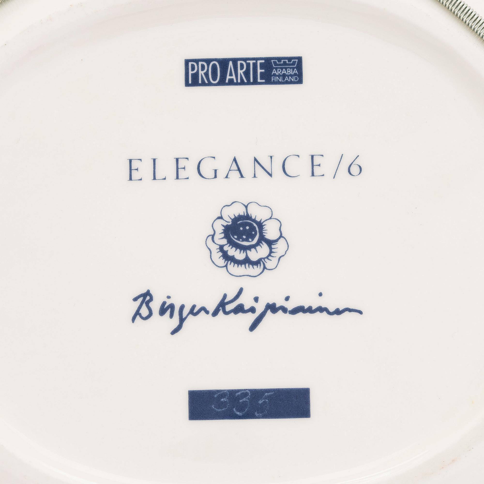 Birger Kaipiainen, A decorative porcelain dish, 'Elegance/6', numbered 335. Pro Arte, Arabia.