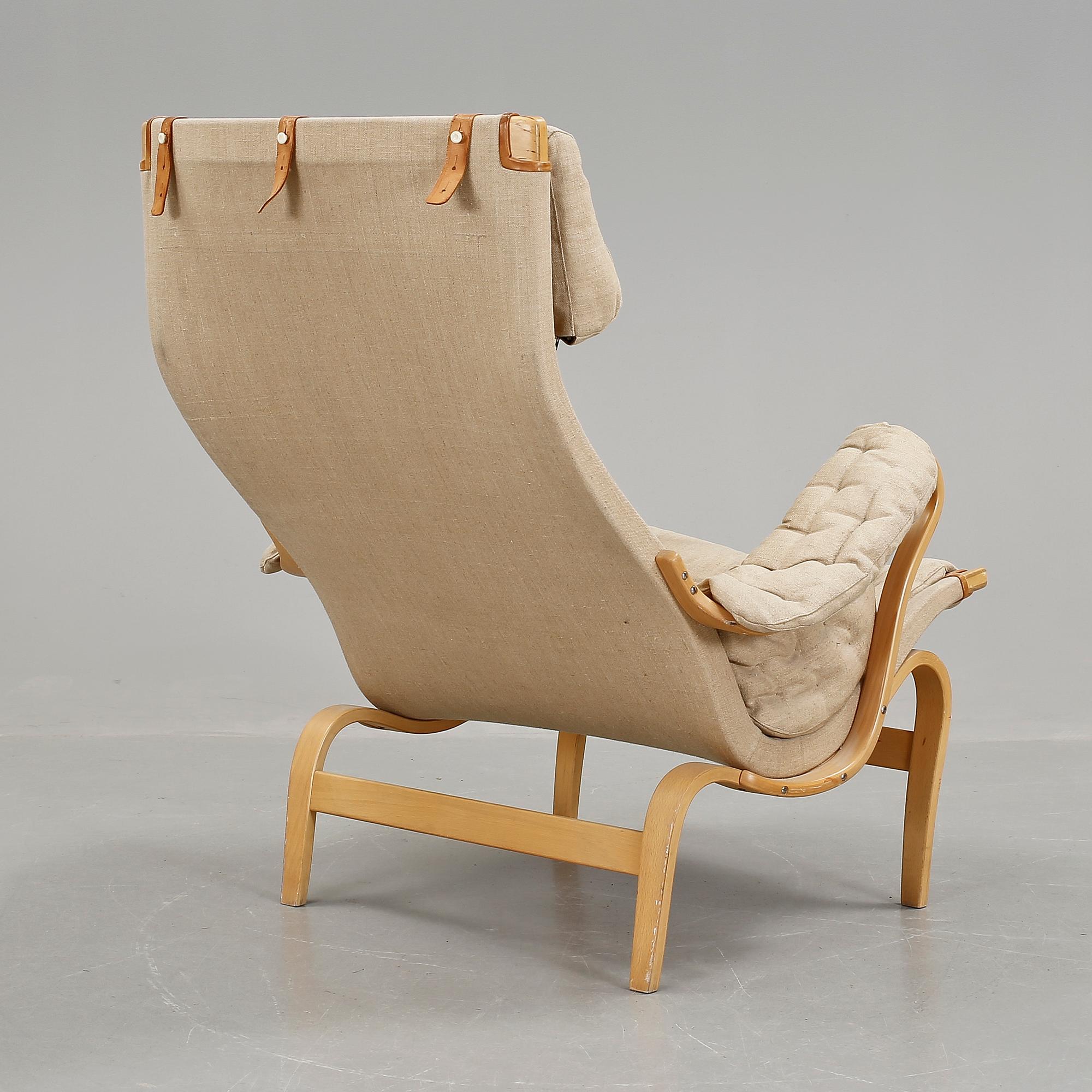 FÅTÖLJ, "Pernilla", Bruno Mathsson, DUX, 1900-talets andra hälft.