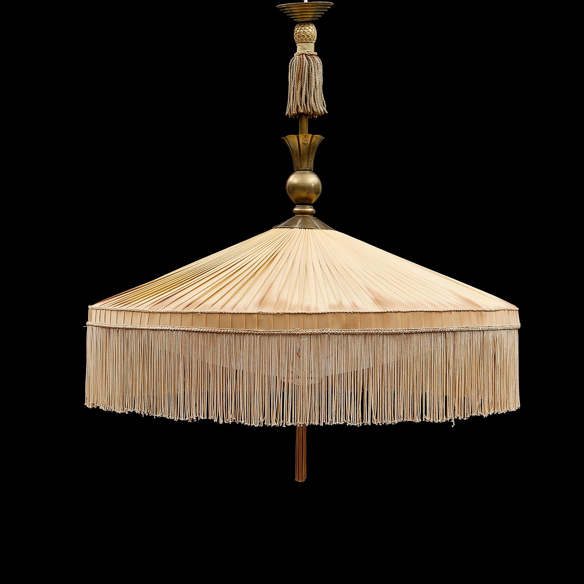 TAKLAMPA, 1920-/30-tal. Höjd ca 60 cm.