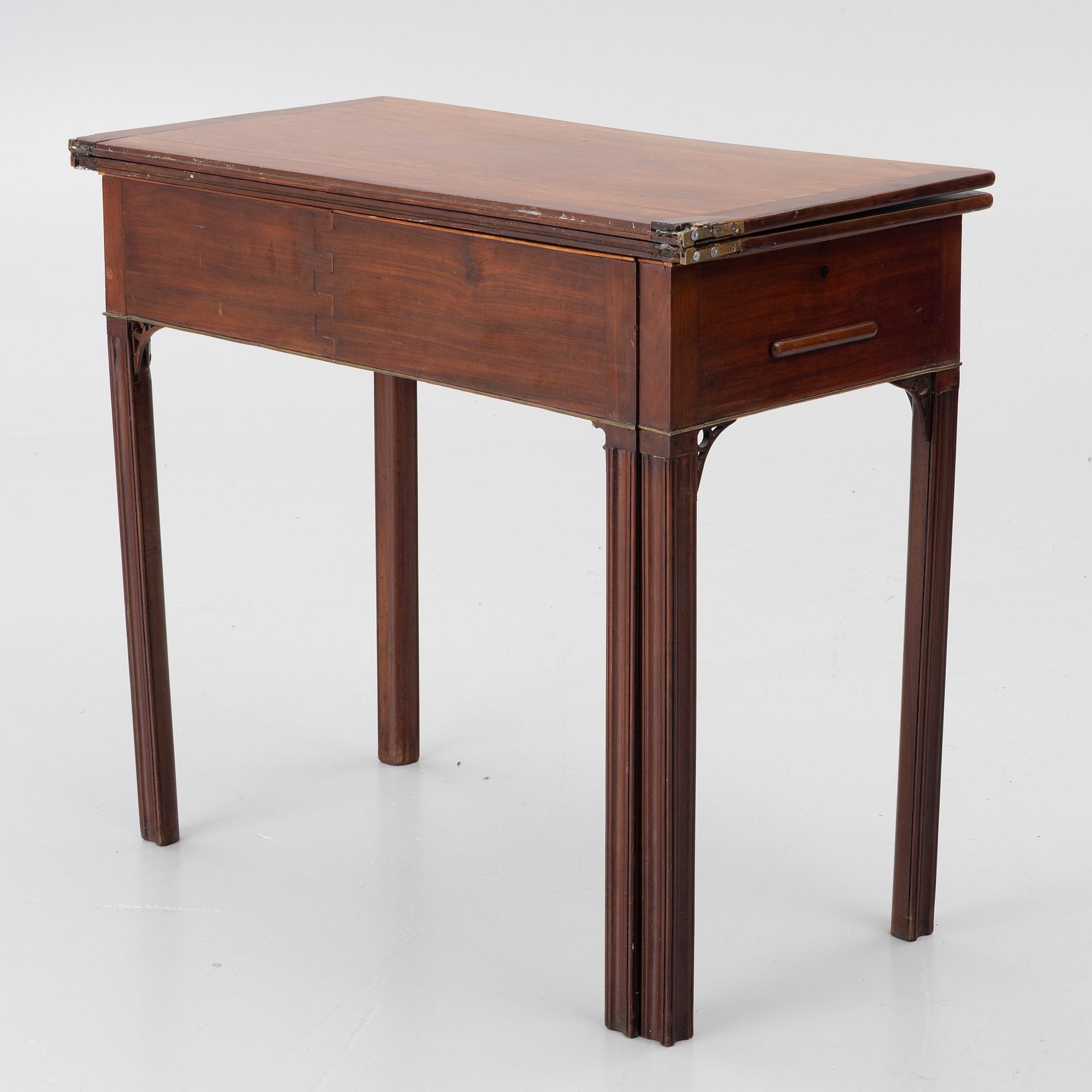 Spelbord, Stockholmsarbete, omkring år 1800, Sengustavianskt.