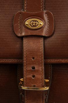 AXELREMSVÄSKA, Gucci samt HANDVÄSKA, Dooney & Bourke.