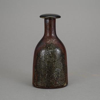 FLASKA MED PROPP, stengods. Stig Lindberg, Gustavsberg studio 1971.