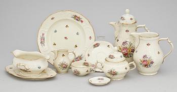 SERVISDELAR, 93 st, porslin, "Sanssouci", Rosenthal.