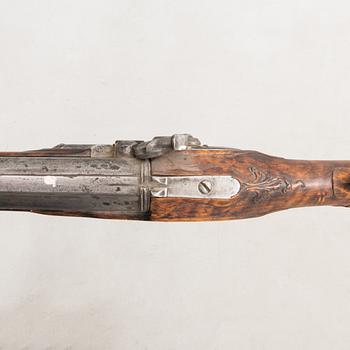 Percussion lock rifle, converted from flintlock, 18th / 19th century.