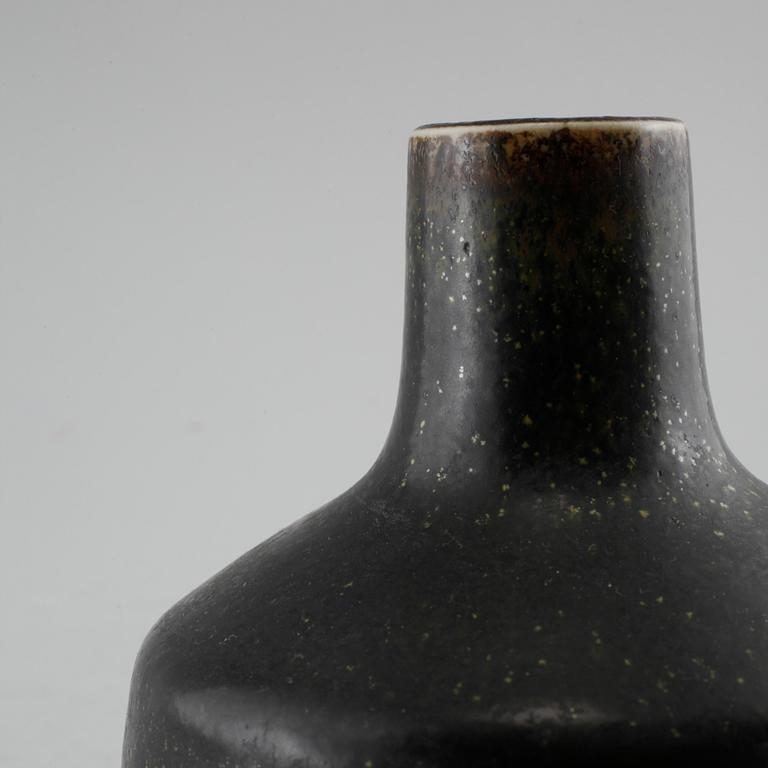 Unique stoneware vase by CARL-HARRY STÅLHANE, Rörstrand, signed and dated -64.