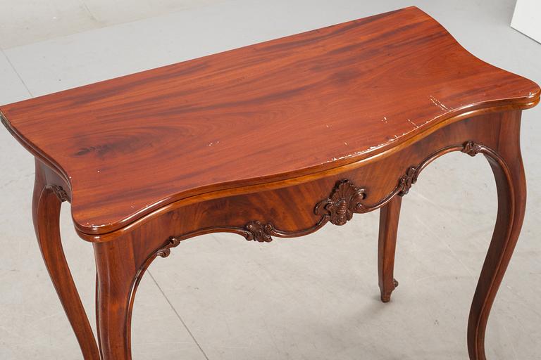 SPELBORD, nyrokoko. 1800-talets andra hälft.