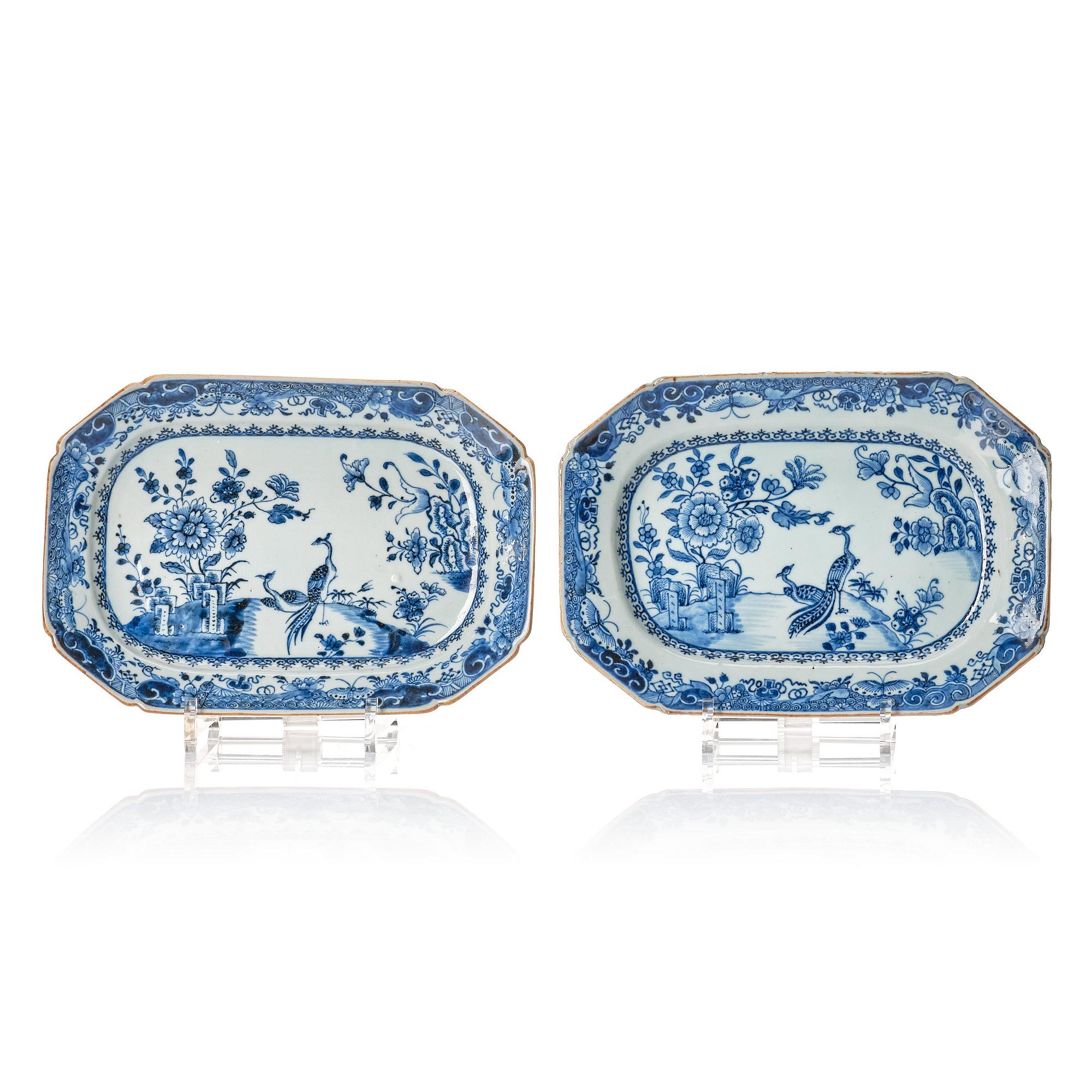 Stekfat, ett par, kompaniporslin. Qingdynastin, Qianlong (1736-95).