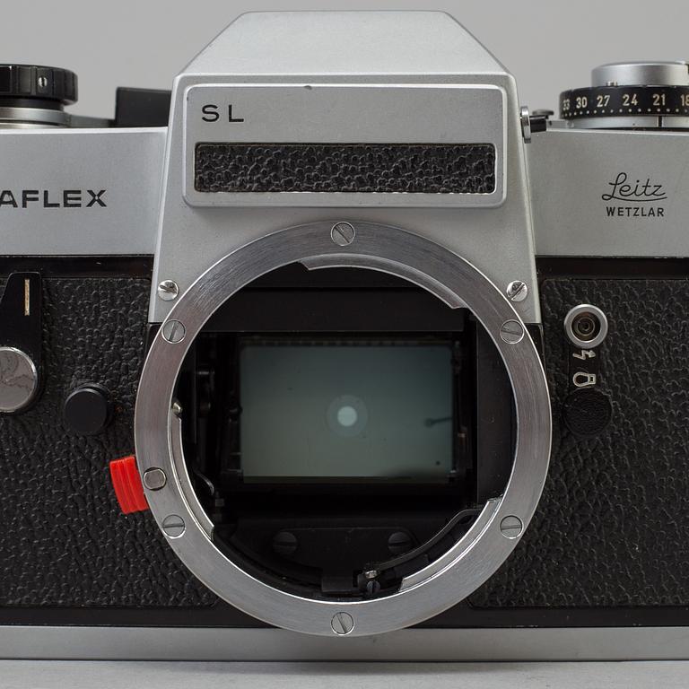 A chrome Leicaflex SL no nr  from 1284957 1971 with a black Elmarit-r  1:2.8 /135 lens no 2844073.