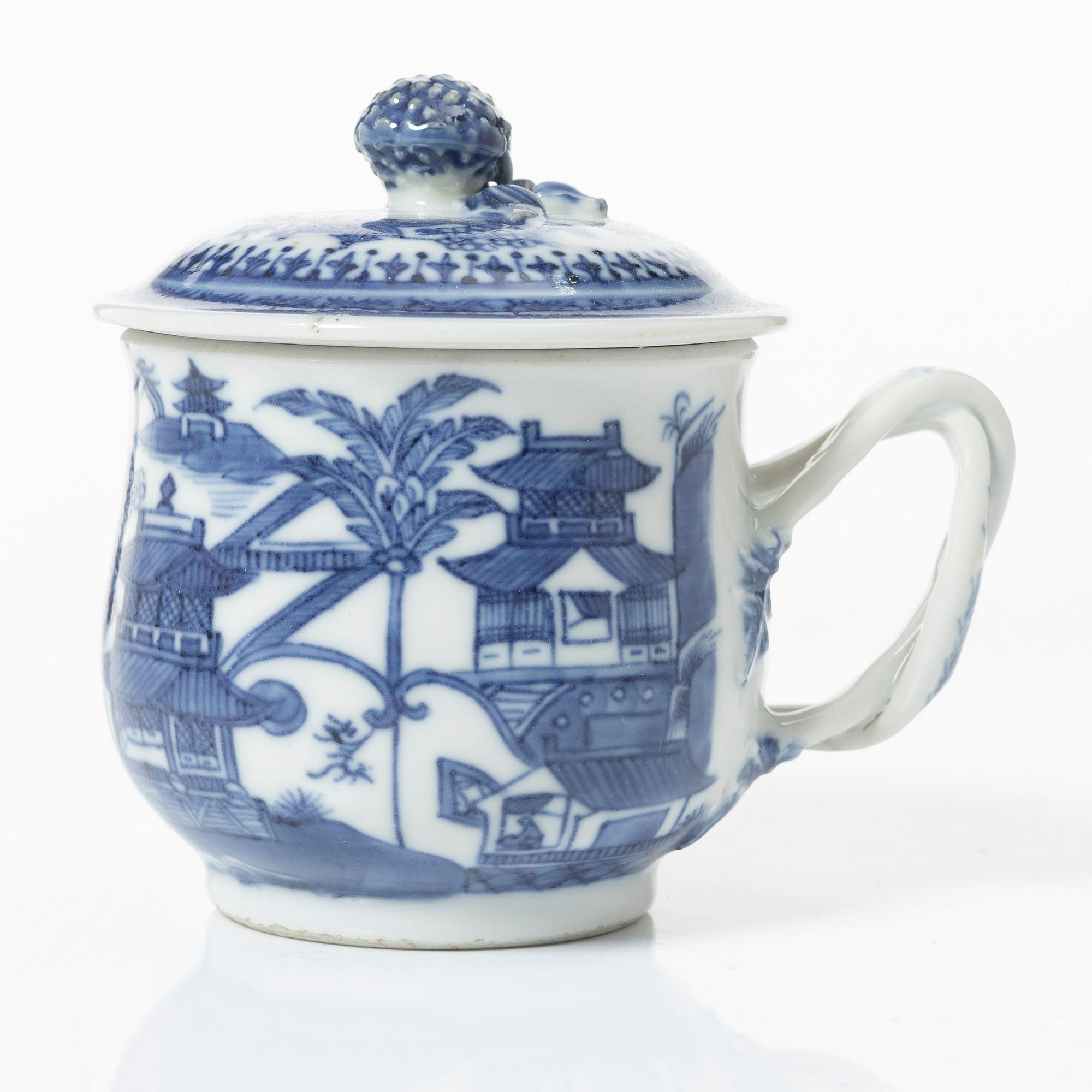 Cremkoppar med lock, sex stycken, kompaniporslin, Kina, Qingdynastin, 1700-talets senare del.