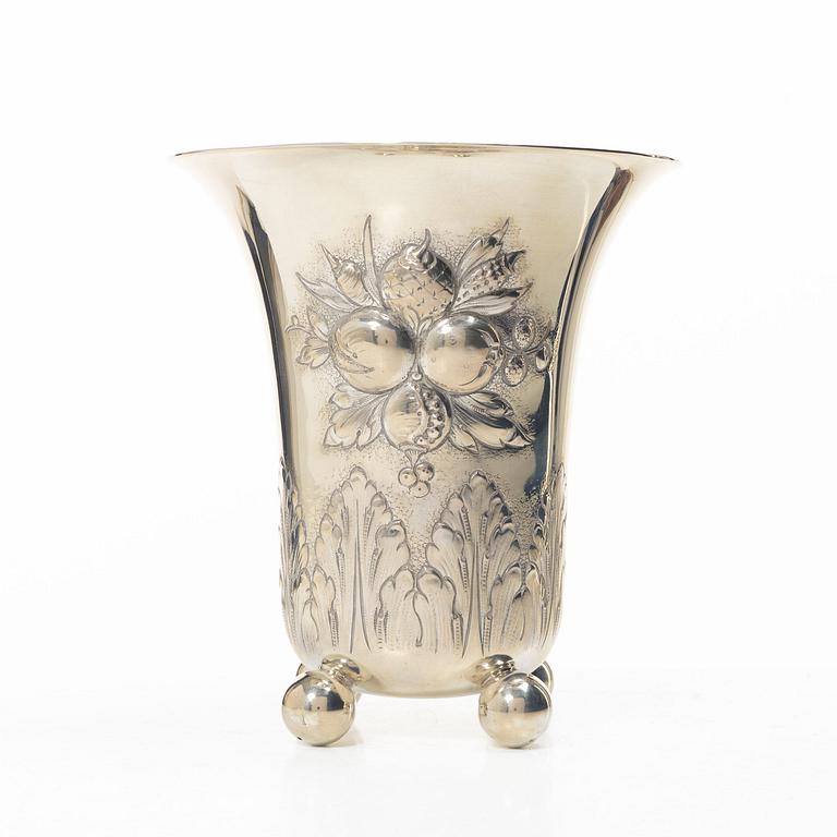 Ragnar Ericson, vase, silver, Baroque style, Malmö, 1942.