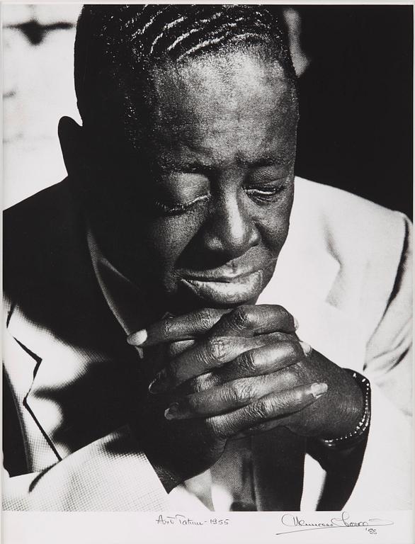 HERMAN LEONARD, gelatinsilverfotografi signerat Herman Leonard och daterat 88.