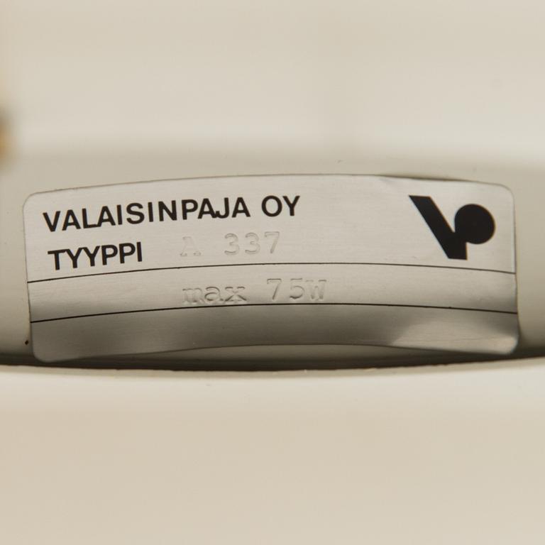 Alvar Aalto, taklampa, "Flygande tefat", A 337, Valaisinpaja oy.