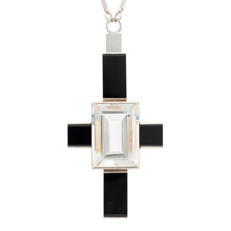 Wiwen Nilsson, a sterling silver necklace set with faceted rock crystal and onyx, Lund 1939.