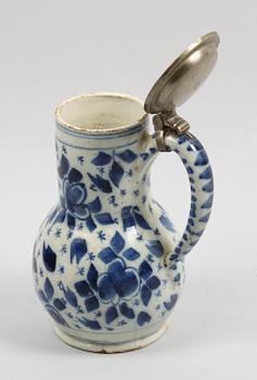 KANNA, fajans samt tenn, 1700/1800-tal.