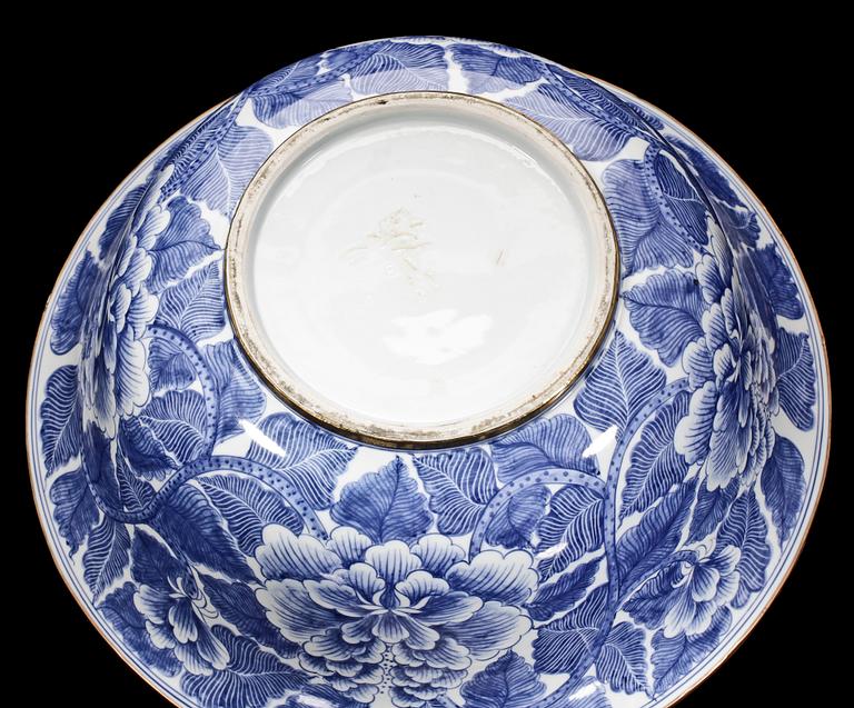 LOTUSSKÅL, porslin,  Kina 1800-tal.