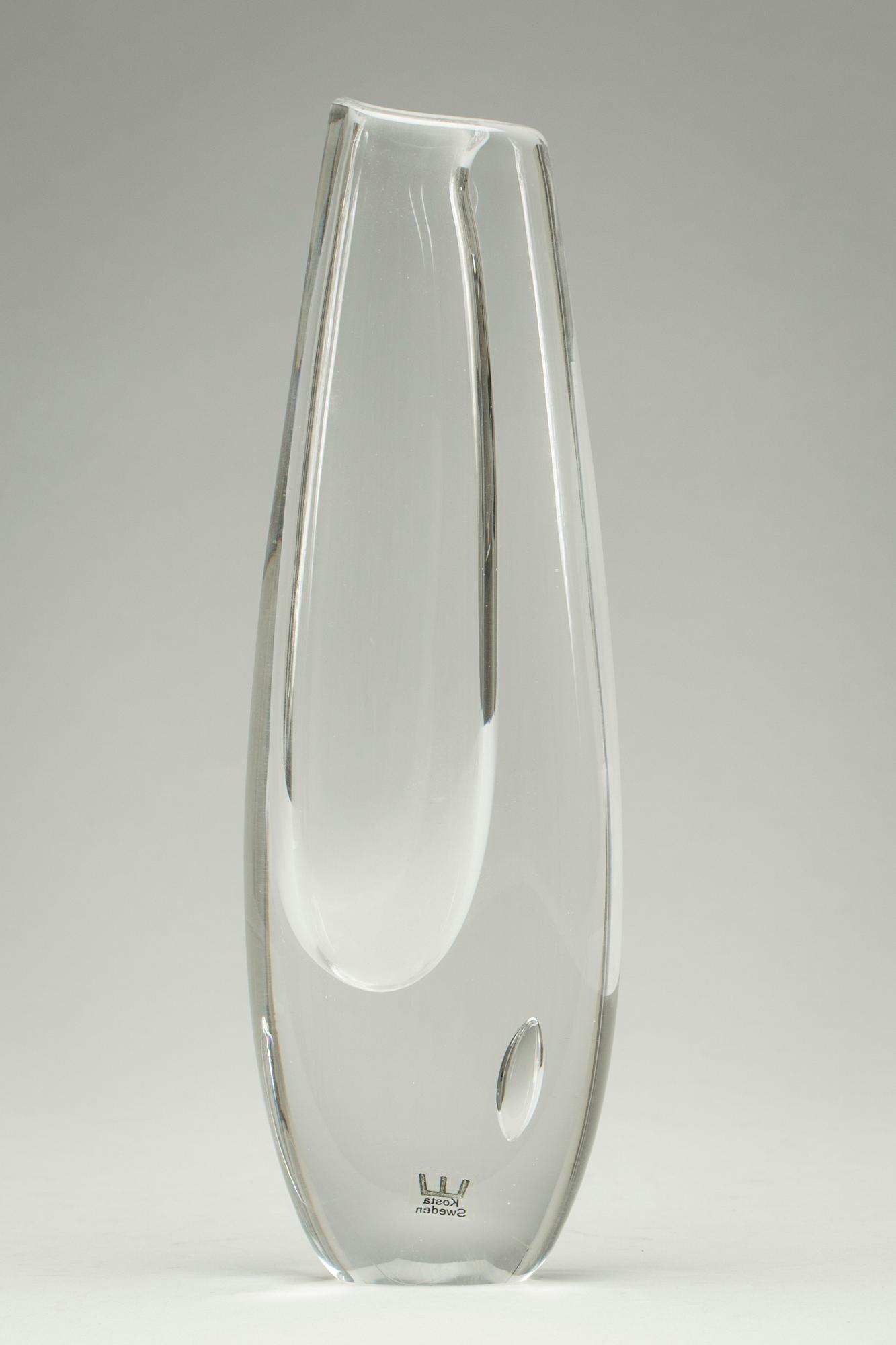 VAS, glas, Vicke Lindstrand, Kosta. 1900-tal.