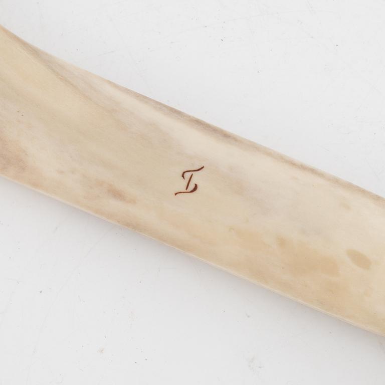 Tore Sunna, a reindeer horn knife, signed.