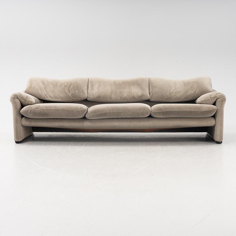 Vico Magistretti, soffa "Maralunga", Cassina, modellen formgiven 1973.