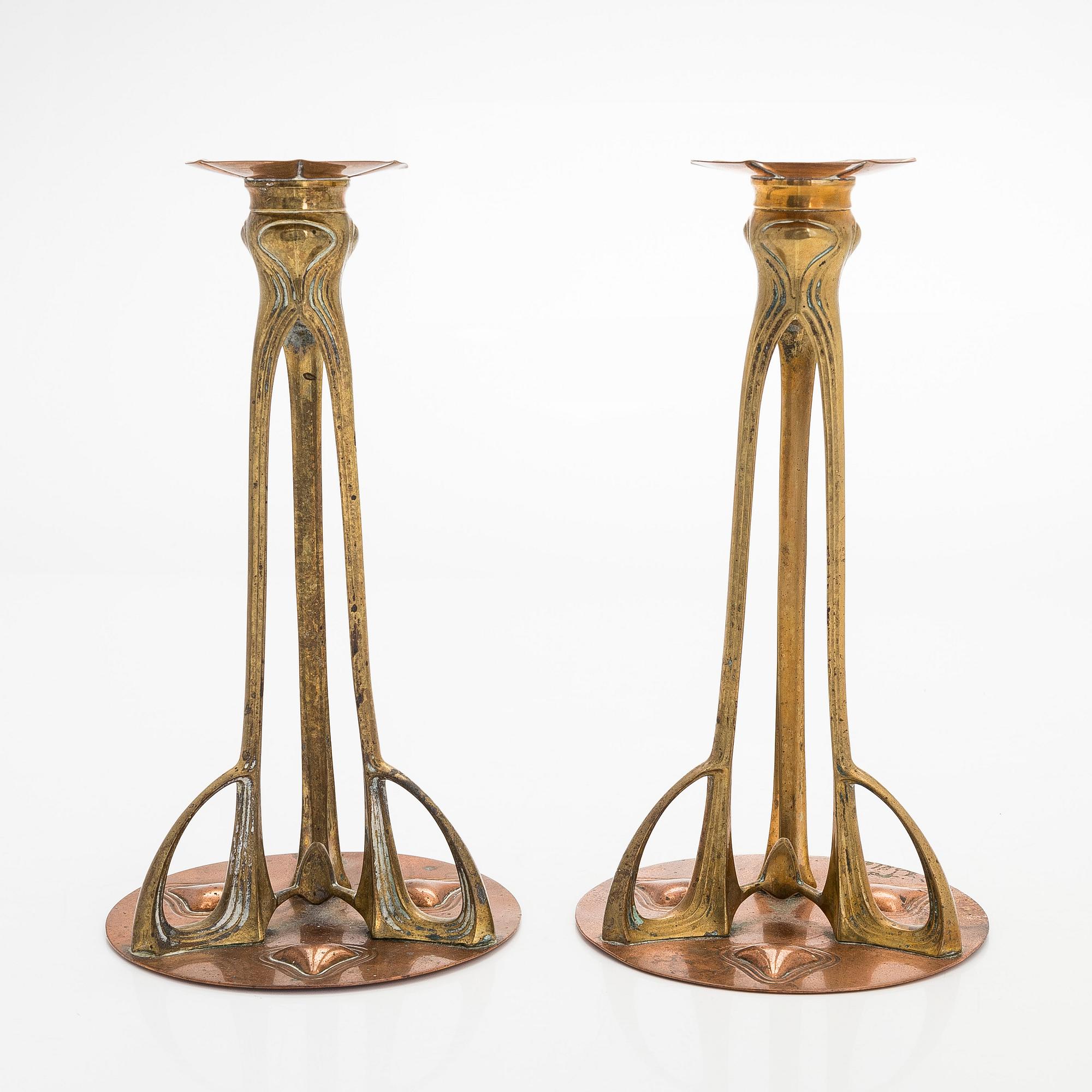 Kynttilänjalkapari, WMF (Württembergische Metallwarenfabrik), 1900-luvun alku.