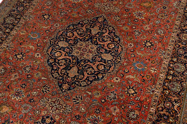 A semi-antique Tabriz carpet, Northwest Persia, c. 280 x 196 cm.