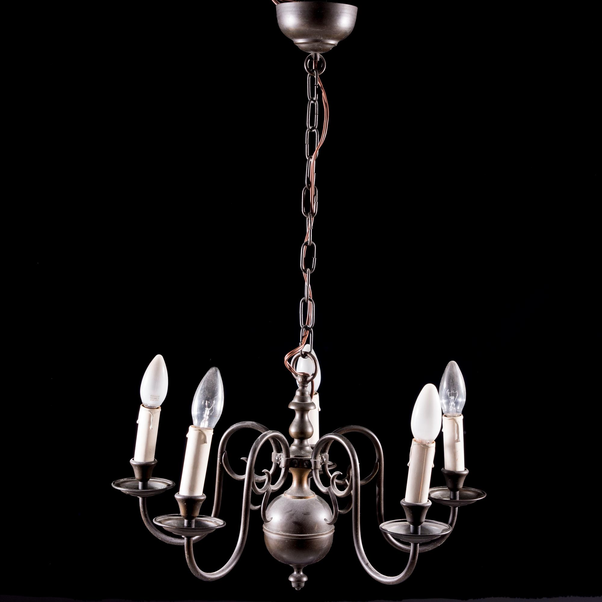 TAKKRONA, barockstil, 1900-talets senare hälft. Höjd 32 cm.