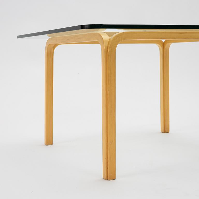 Alvar Aalto, Coffee table, model Y805B, Artek, Finland.
