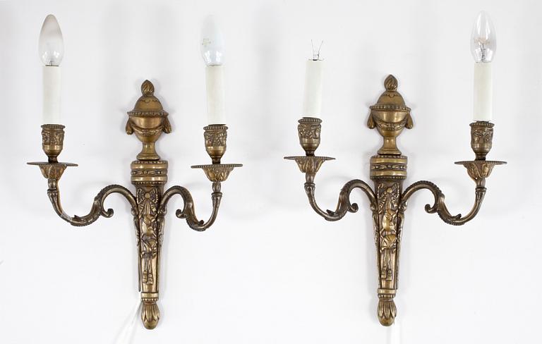 VÄGGAPPLIQUER, ett par, mässing, Louis XVI-stil, 1900-talets mitt.