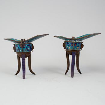A pair of chinese cloisonné tripod wine vessels, 20th century.