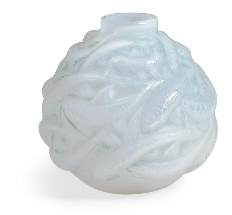 A René Lalique 'Oléron' opalescent glass vase, France 1920's-30's.