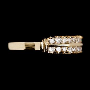 RING, 14 k guld, briljantslipade diamanter tot ca 0.55 ct.
