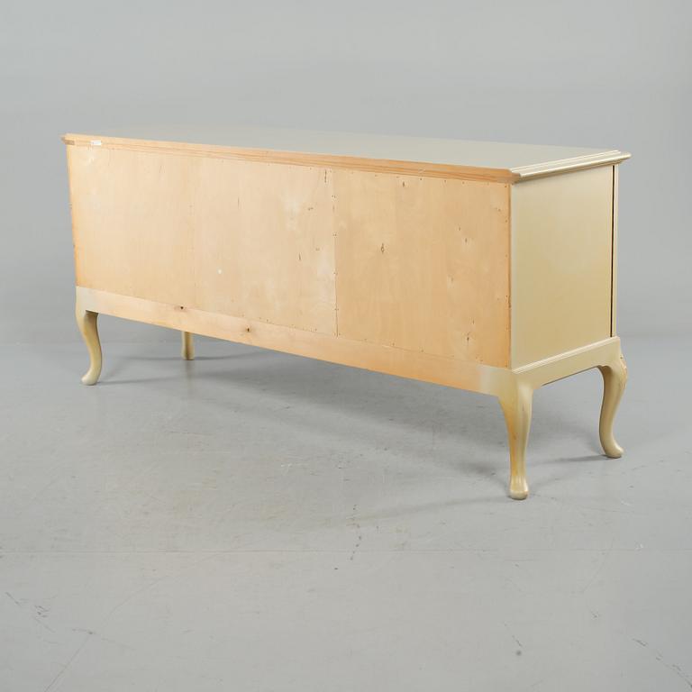 SIDEBOARD, rokokostil, 1900-talets andra hälft.