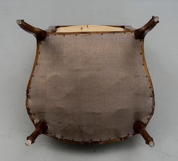 KARMSTOLAR, ett par, Louis XV-stil, Frankrike 1900-talets första hälft.