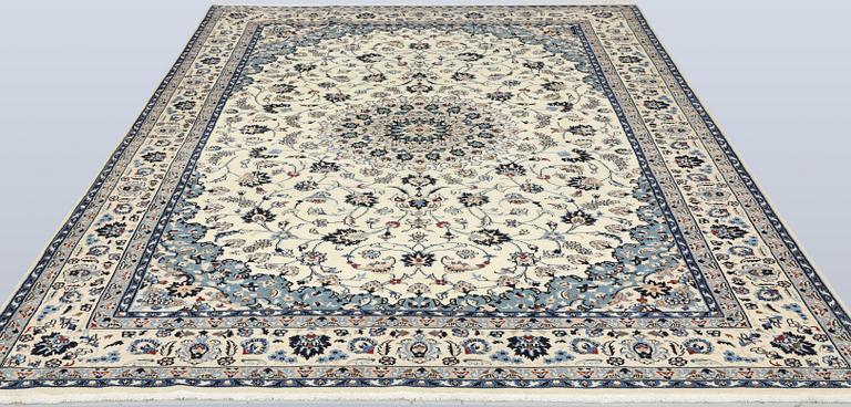 Carpet, Nain, part silk, 292 x 177 cm.