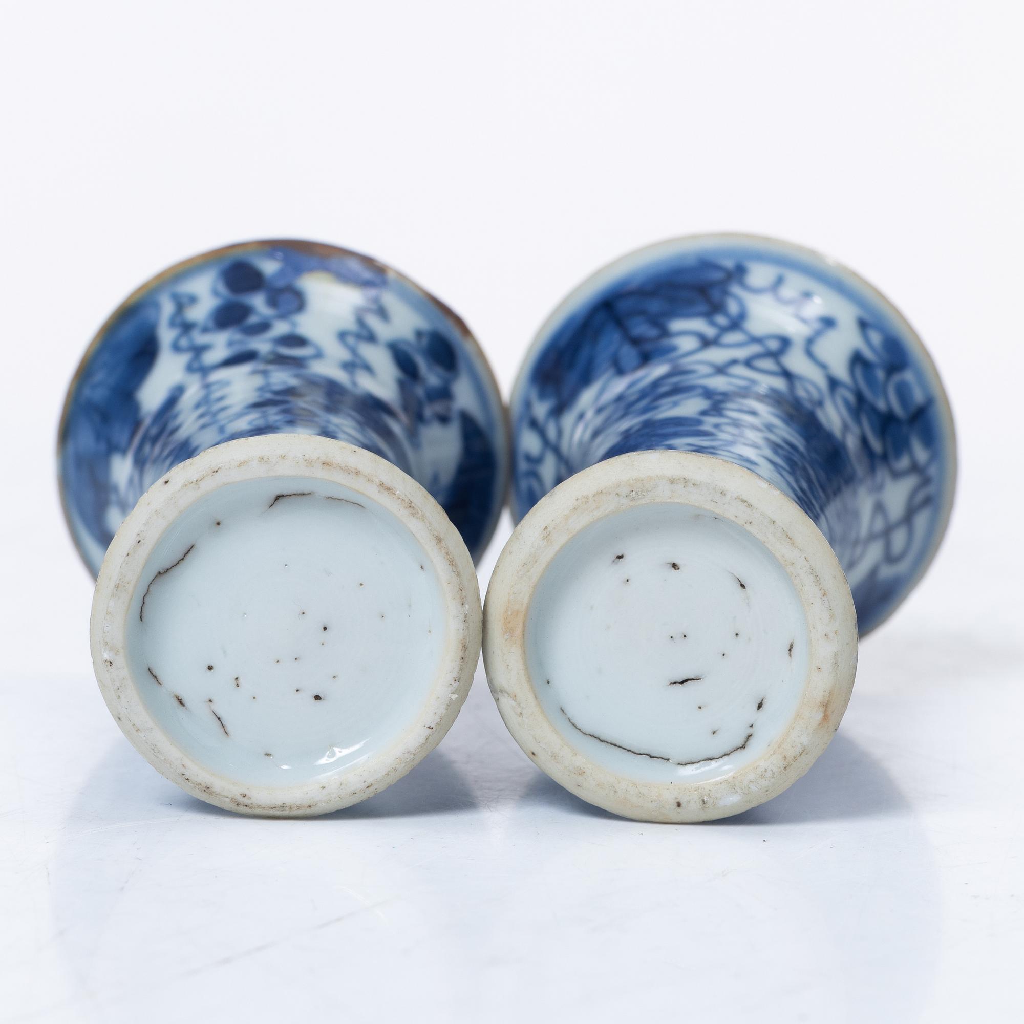 Miniatyrer, fem stycken, porslin. Qingdynastin, 1700-tal.