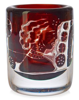 746. An Edvin Öhrström Ariel glass vase, Orrefors 1967.