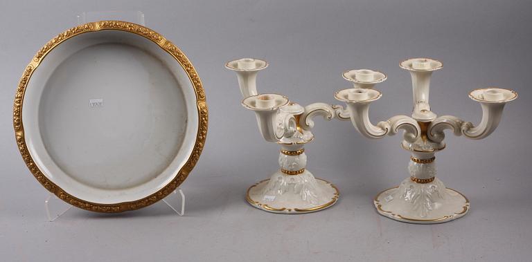 FAT SAMT KANDELABRAR, ett par, porslin, Rosenthal, 1900-talets andra hälft.