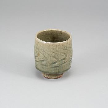TATSUZŌ SHIMAOKA, a celadon glaze vase, signed.