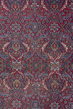 Carpet, Kirman, antique/semi-antique, approx. 560 x 375 cm.
