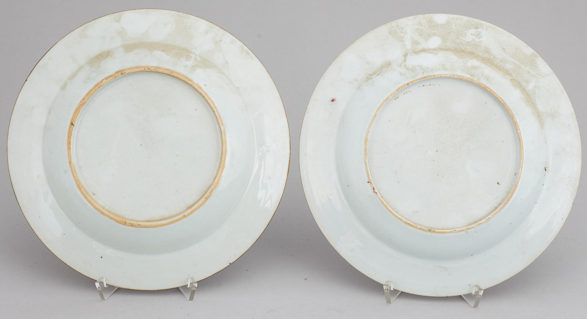 TALLRIKAR, fem stycken, kompaniporslin. Qingdynastin, Qianlong (1736-95).