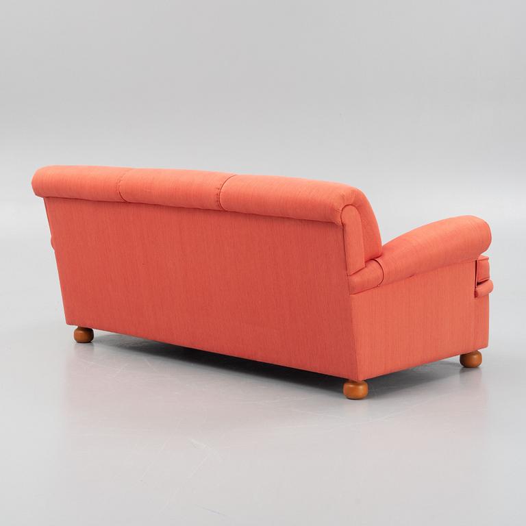 Josef Frank, soffa, modell 703, Firma Svenskt Tenn.