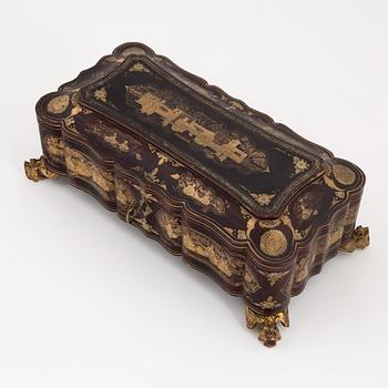 A Chinese lacquer box, the second half of the 19th century.