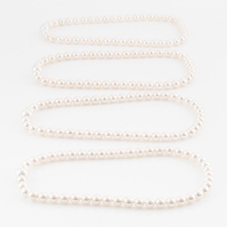 Fyra collier odlade pärlor, Gaudy.