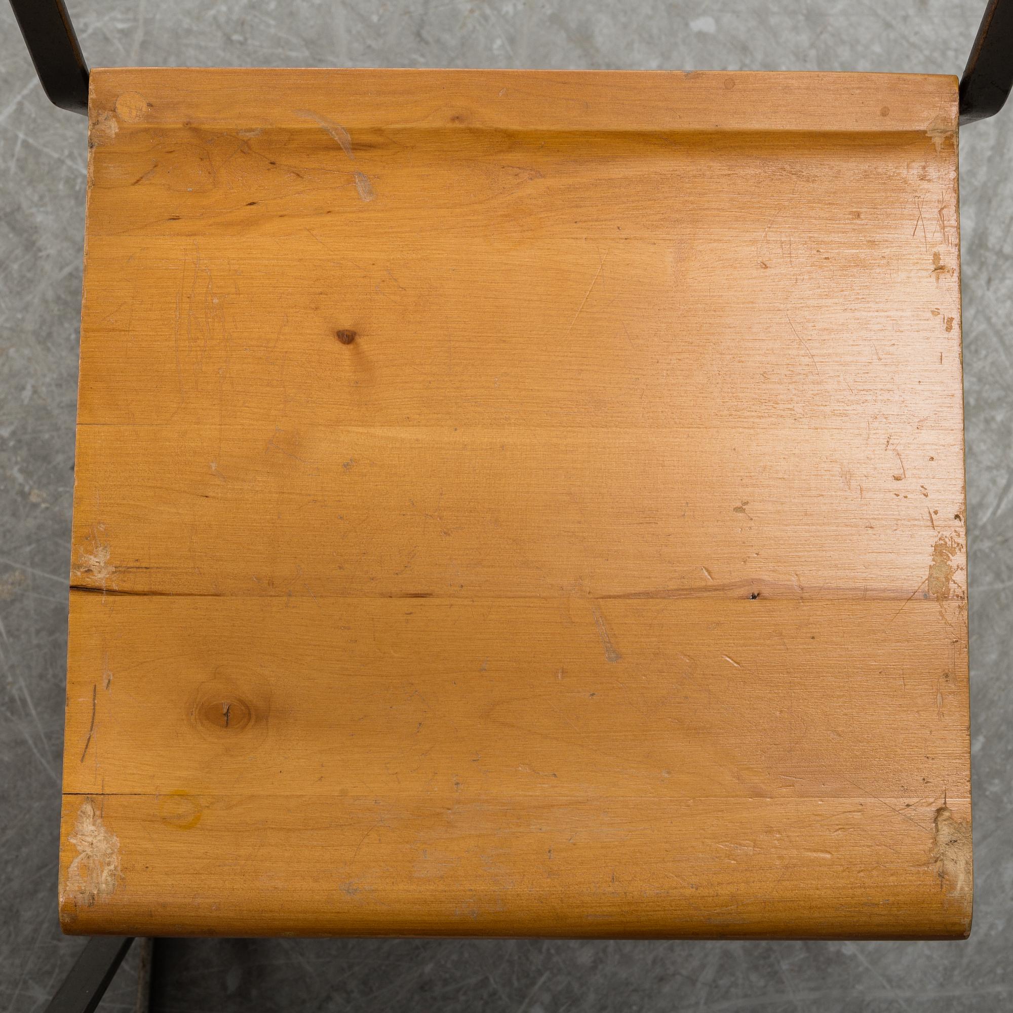 ARTHUR LINDQVIST, four chairs from Grythyttans stålmöbler, first half of the 20th Century.