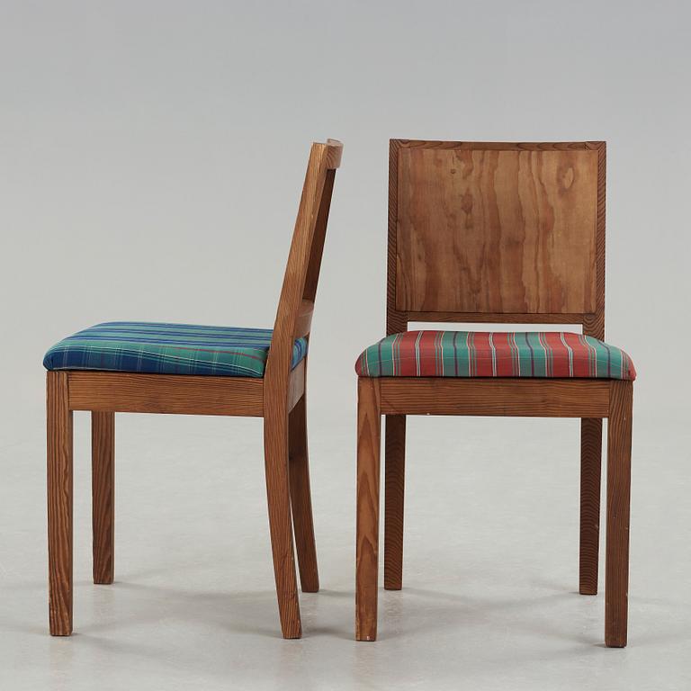 Axel Einar Hjorth, A pair of Axel Einar Hjorth pine 'Wärmdö' chairs, Nordiska Kompaniet, Sweden ca 1935.