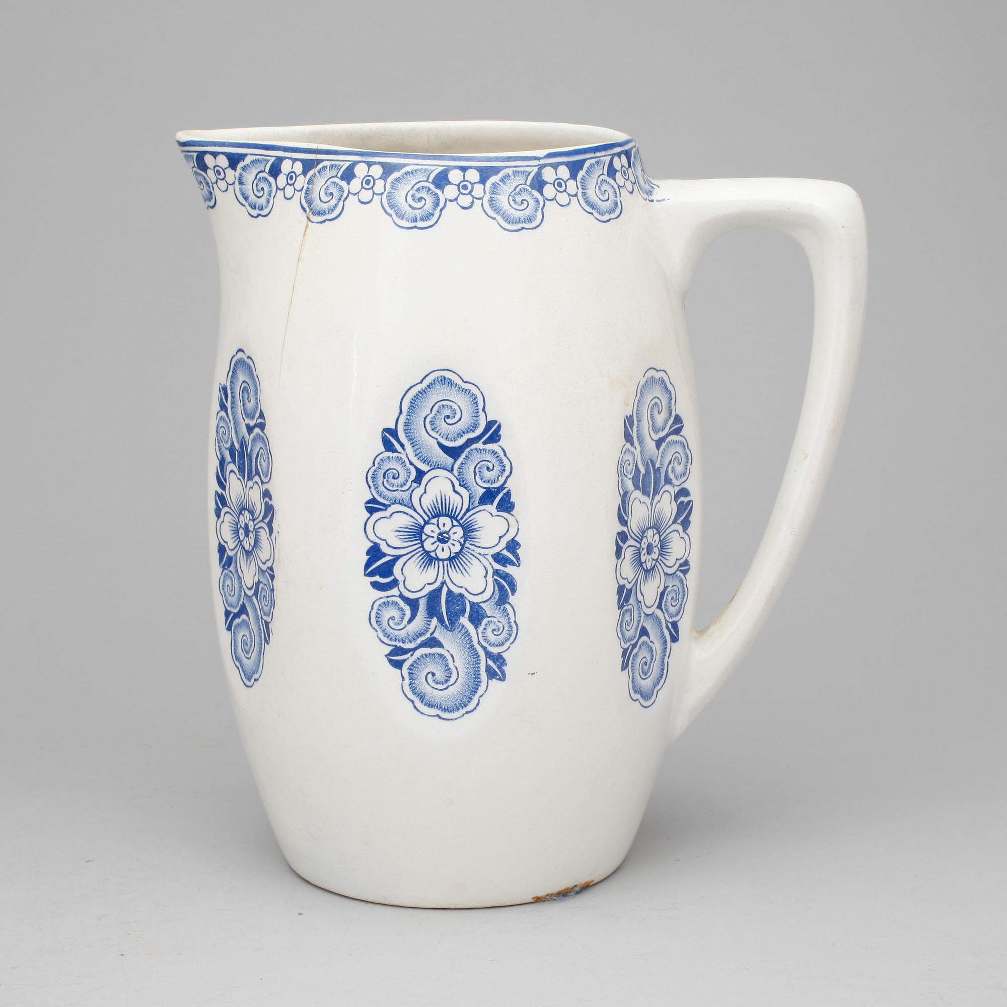 TVÄTTSERVIS, 4 delar, "Astrid", Rörstrand, 1900-talets första hälft.