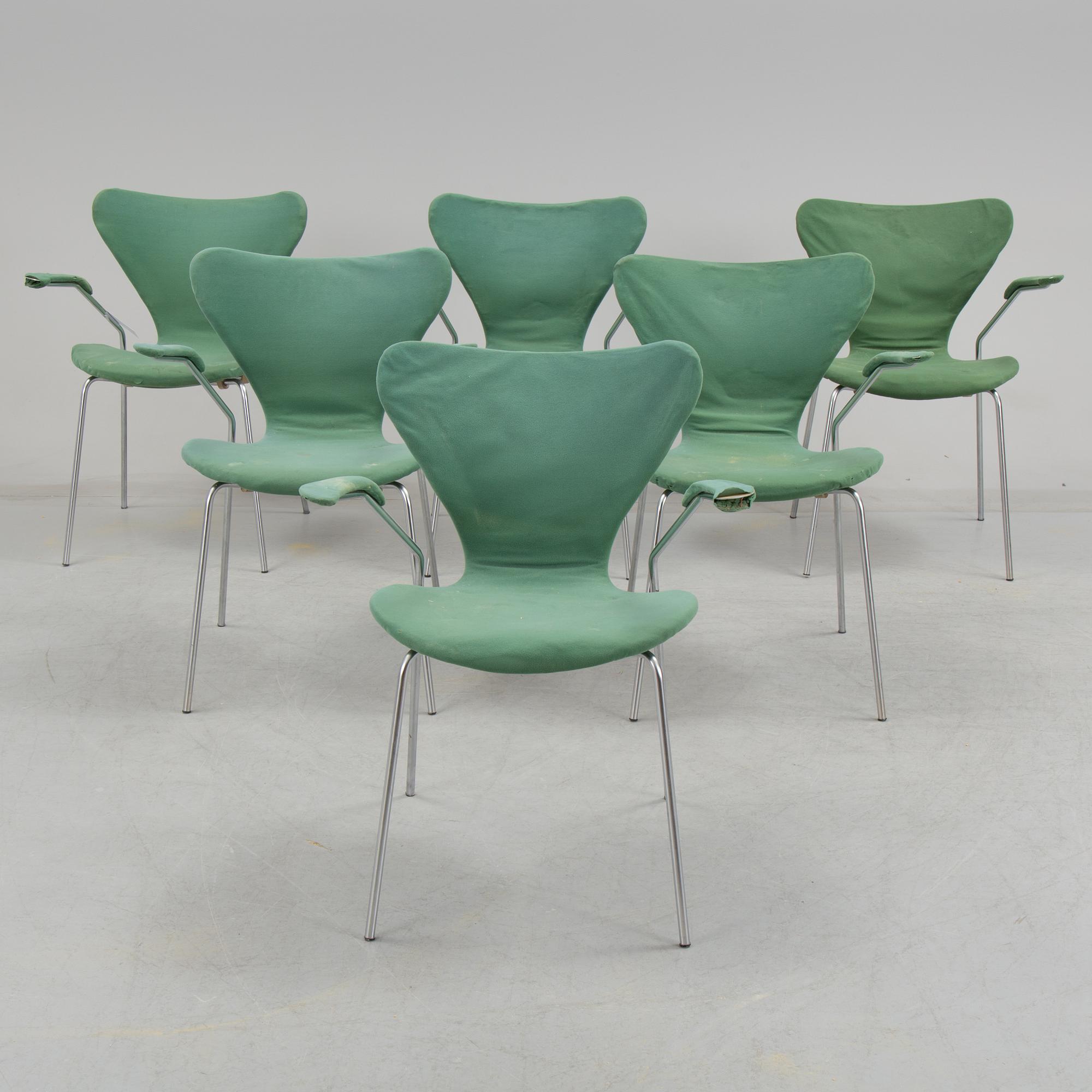 ARNE JACOBSEN, karmstolar, 6 st, "Sjuan" för Fritz Hansen, Danmark, 1970.