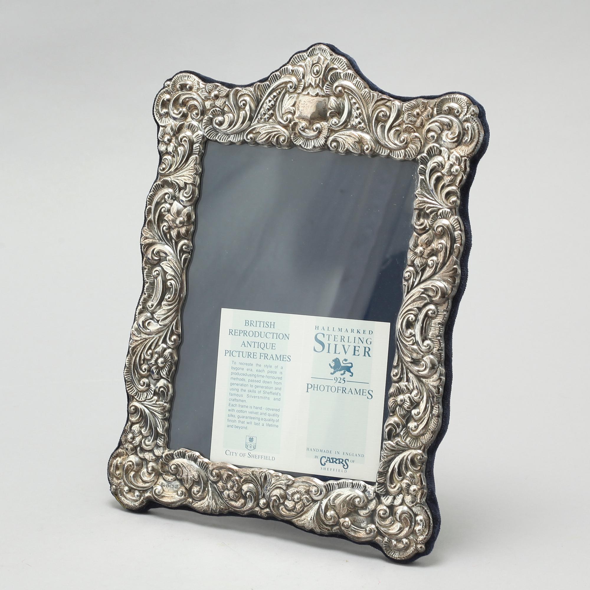 CARRS OF SHEFFIELD, fotoram, silver, 1991.