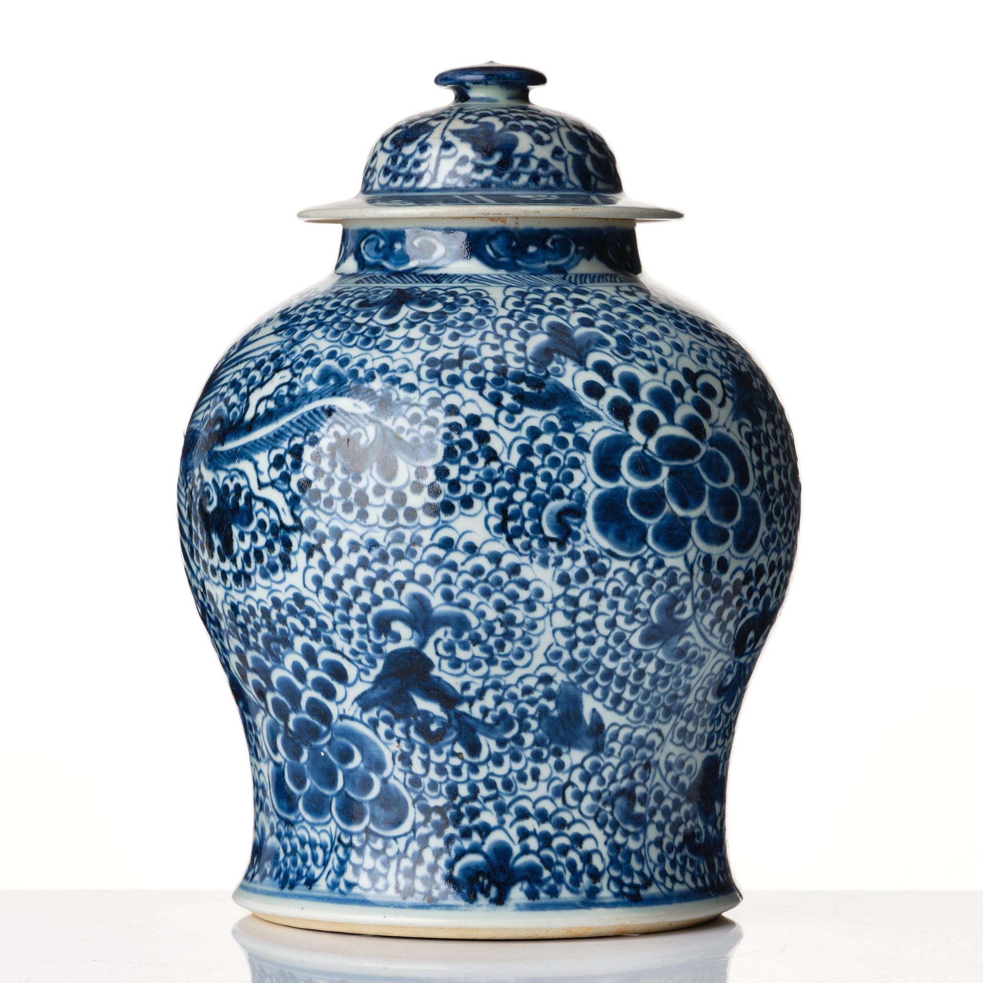 A blue and white phoneix jar with cover, Qing dynasty, 18th Century.