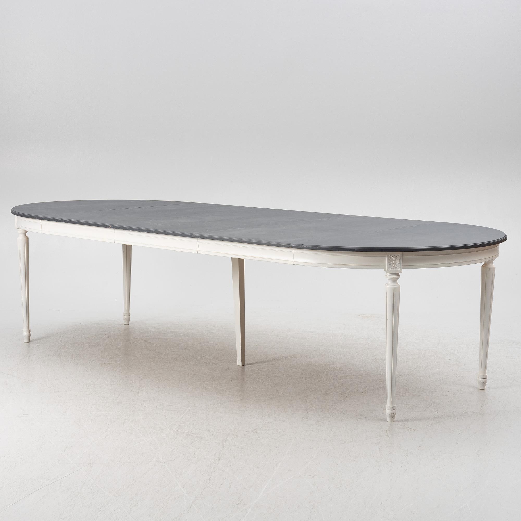 Matsalsgrupp, 13 delar, gustaviansk stil, 1900-talets andra hälft.