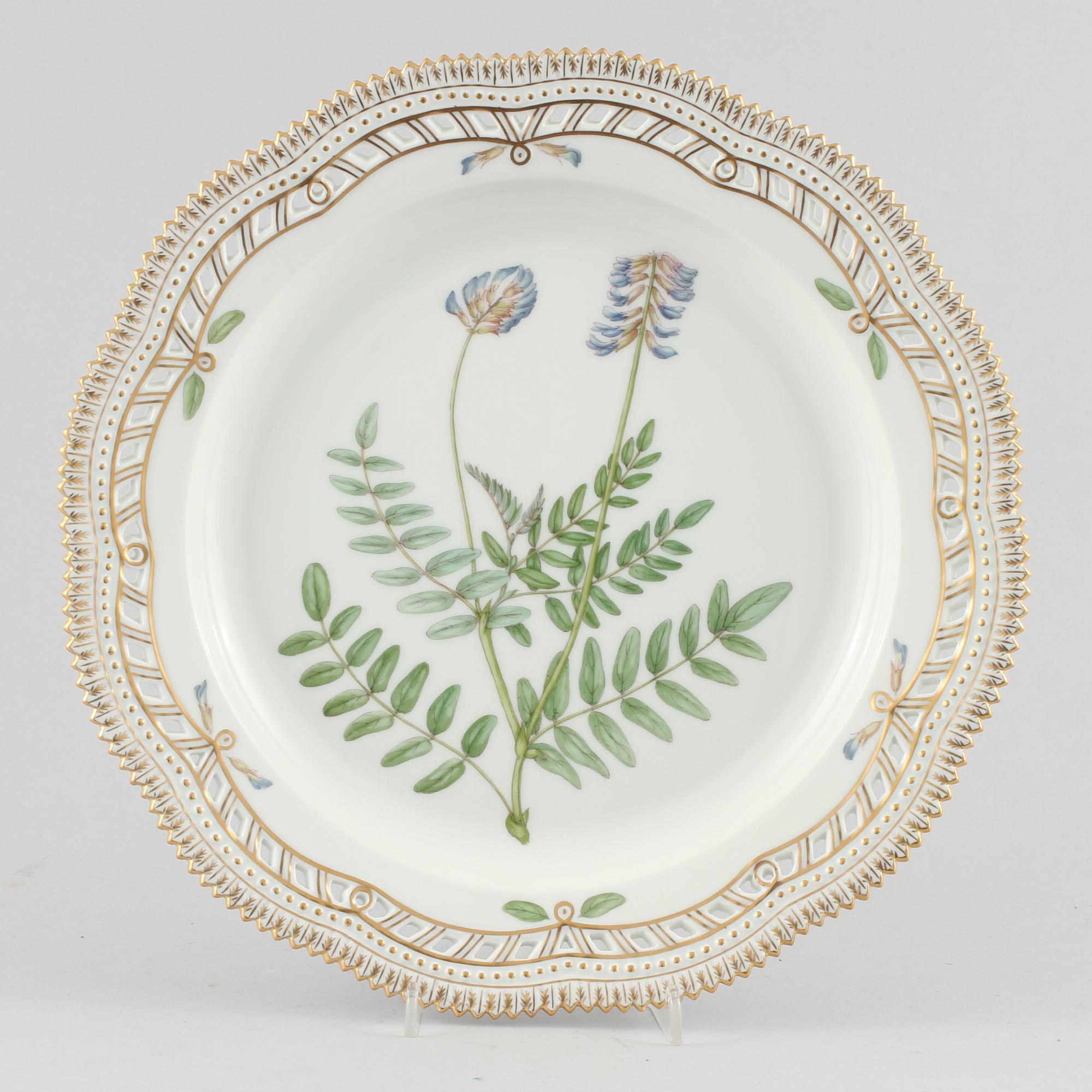 FAT, porslin, "Flora Danica", Royal Copenhagen, 1900-tal. .